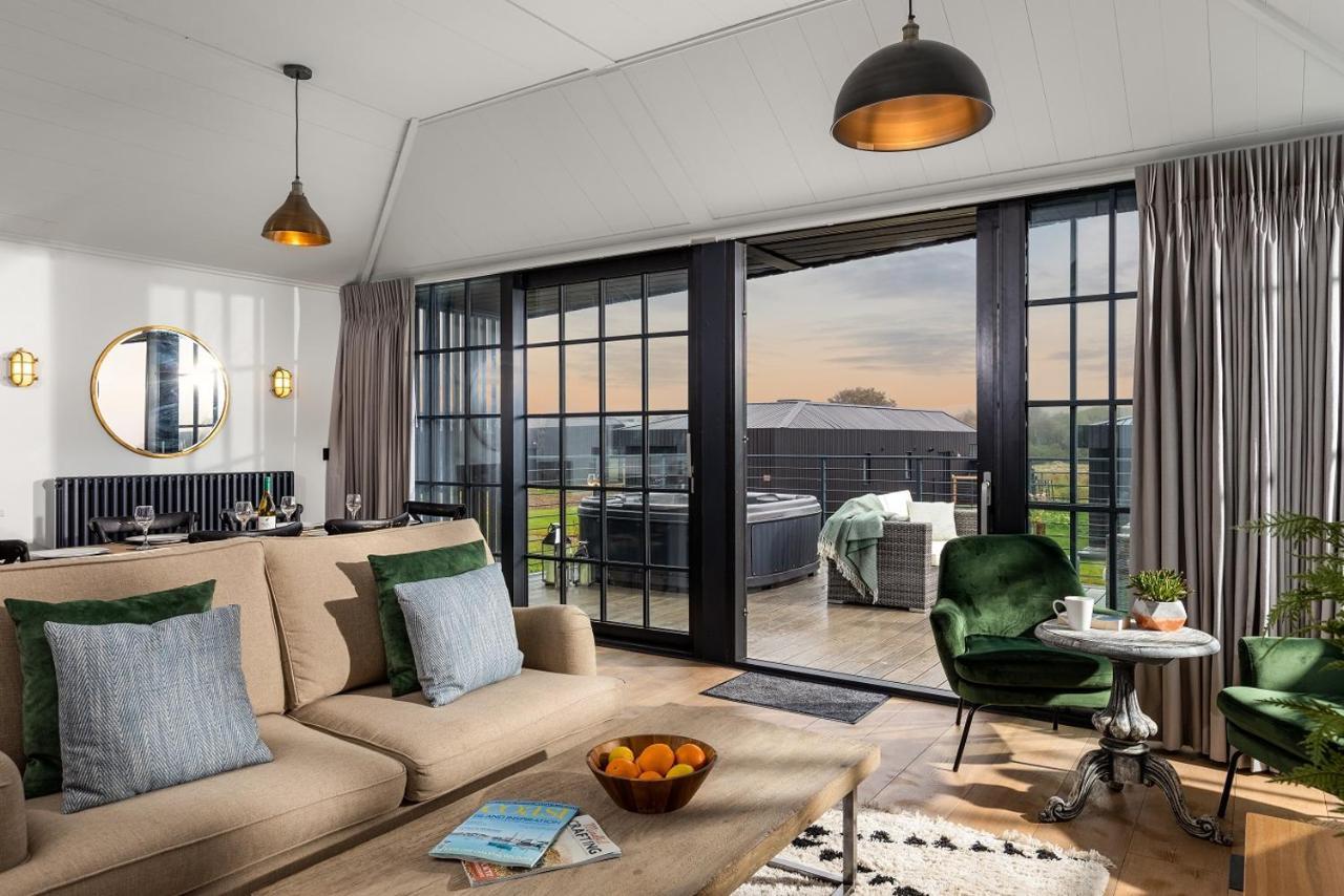 Retallack Resort & Spa Padstow Exterior foto The interior of a penthouse apartment